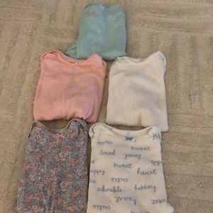 5 onesies! Long sleeve!